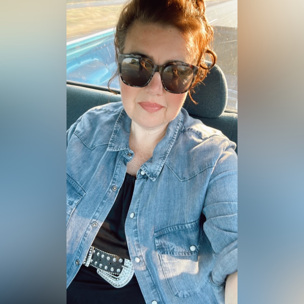 Meet your Posher, Jodee
